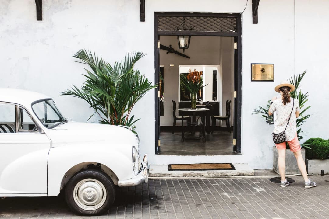 Wandering around Galle by Fredrik Öhlander